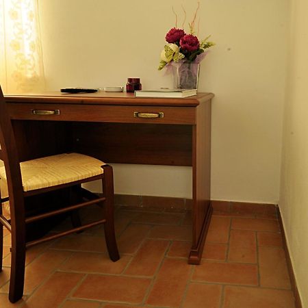 Agriturismo Casale Contessa Montebuono  Kültér fotó