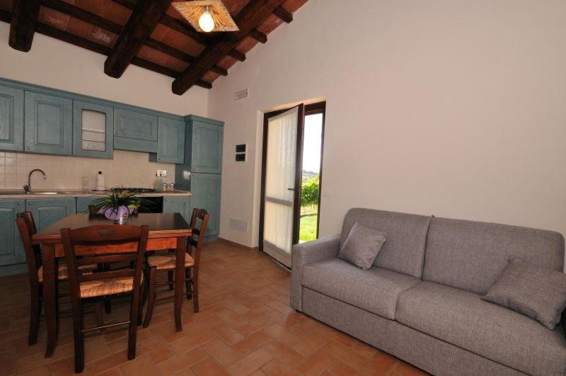 Agriturismo Casale Contessa Montebuono  Kültér fotó