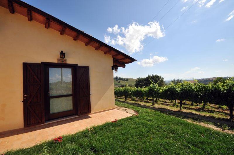 Agriturismo Casale Contessa Montebuono  Kültér fotó