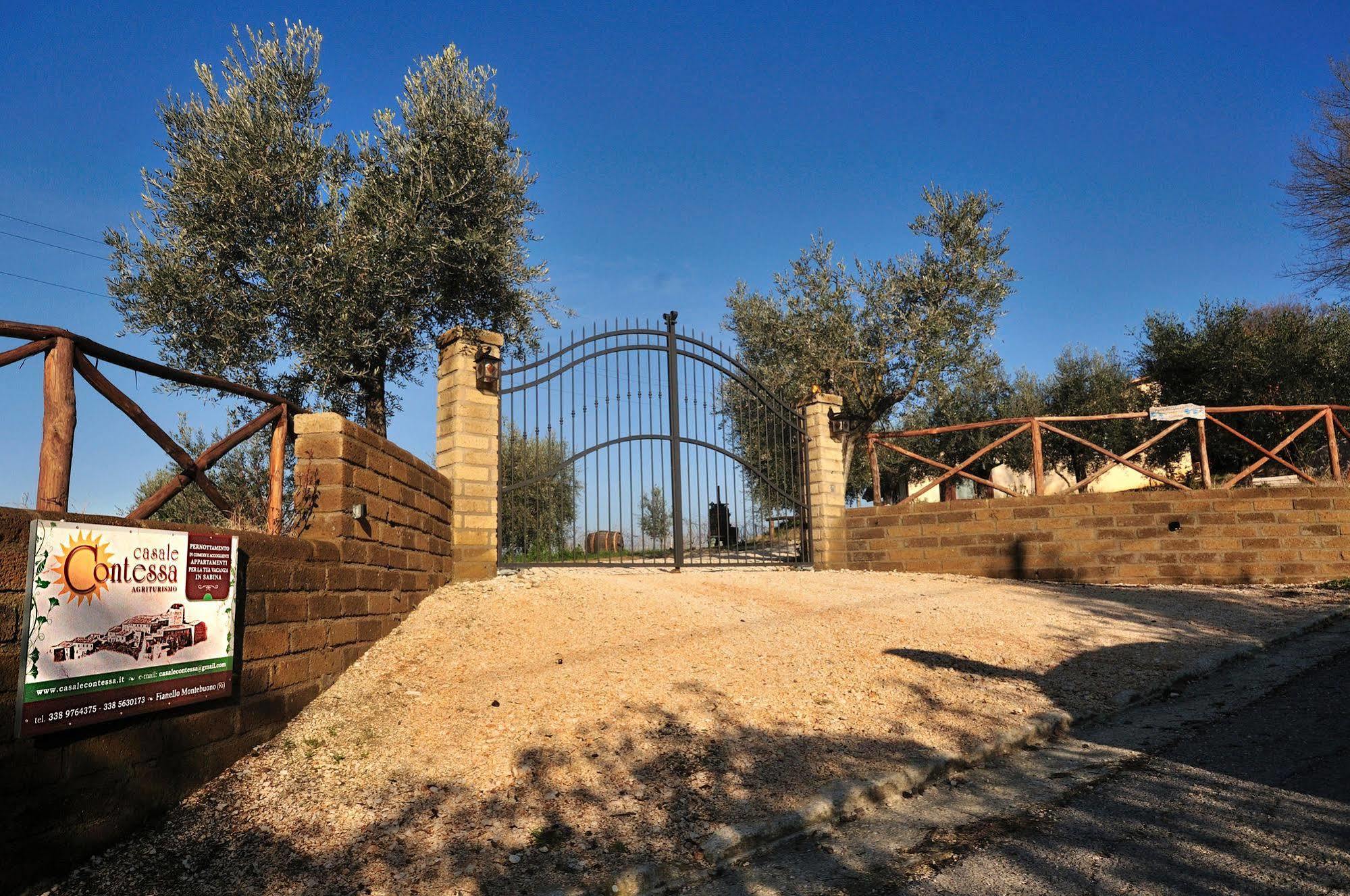 Agriturismo Casale Contessa Montebuono  Kültér fotó