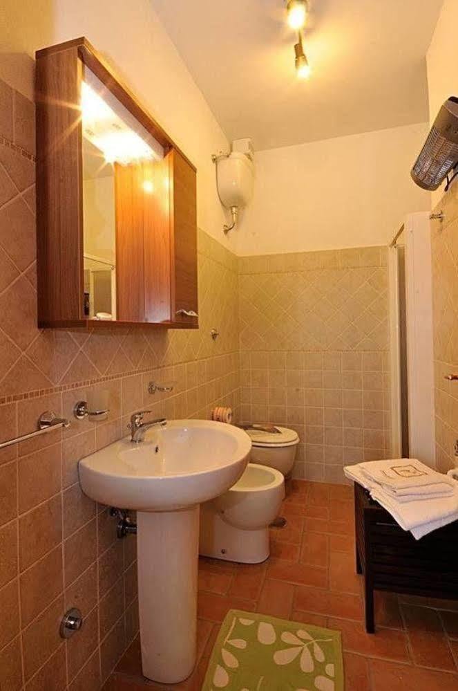 Agriturismo Casale Contessa Montebuono  Kültér fotó